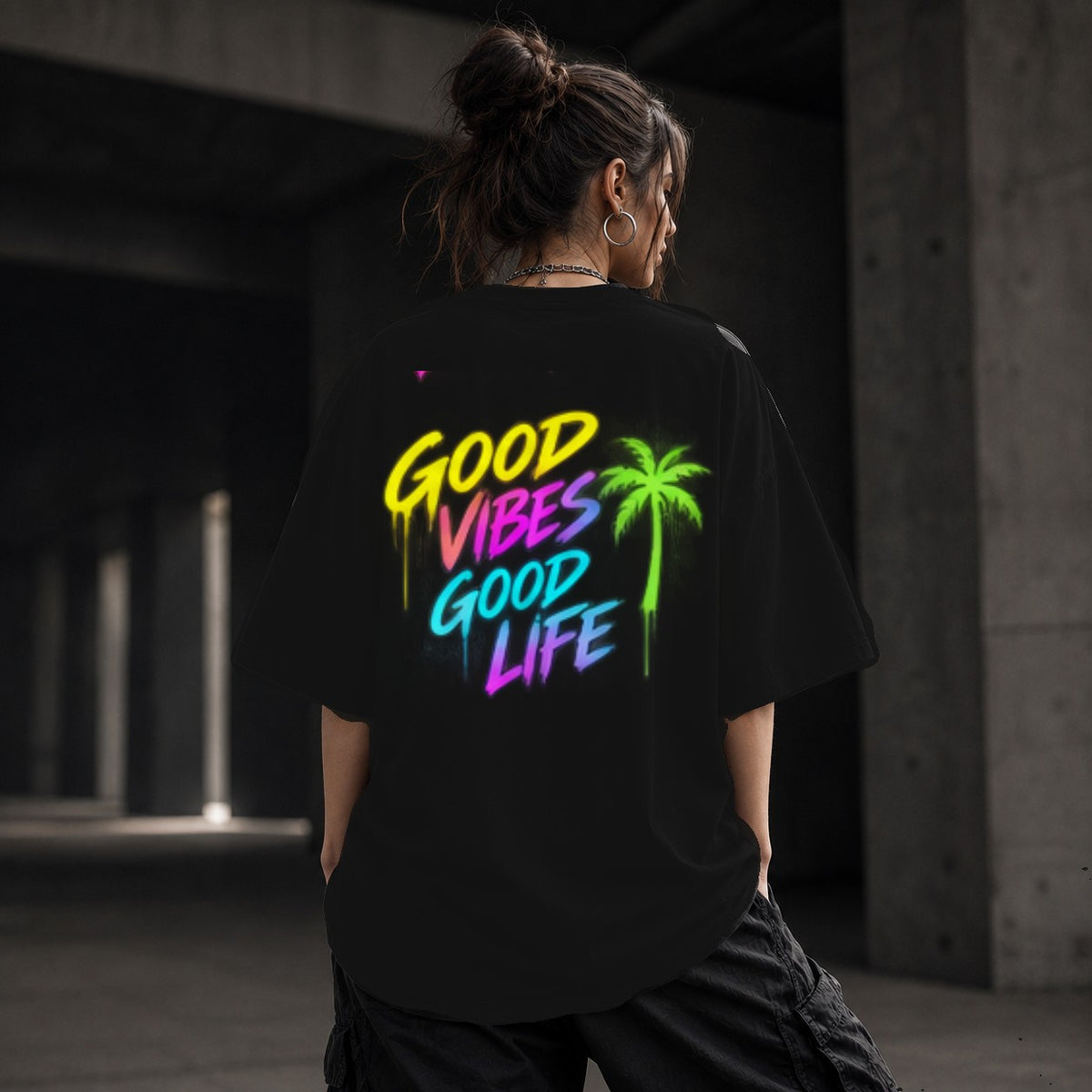 Neon Vibe Damen Oversized T-Shirt – Good Vibes Good Life – DTF Backprint in Schwarz, Größe 5XL