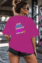 Neon Vibe Damen Oversized T-Shirt – Gute Zeiten schlechte Zeiten immer wir – DTF Backprint in Pink, Größe 5XL