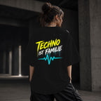 Neon Vibe Damen Oversized T-Shirt – Techno ist Familie – DTF Backprint in Schwarz, Größe 5XL