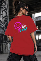 Neon Vibe Damen Oversized T-Shirt – Nur gute Energie – DTF Backprint in Rot, Größe 5XL