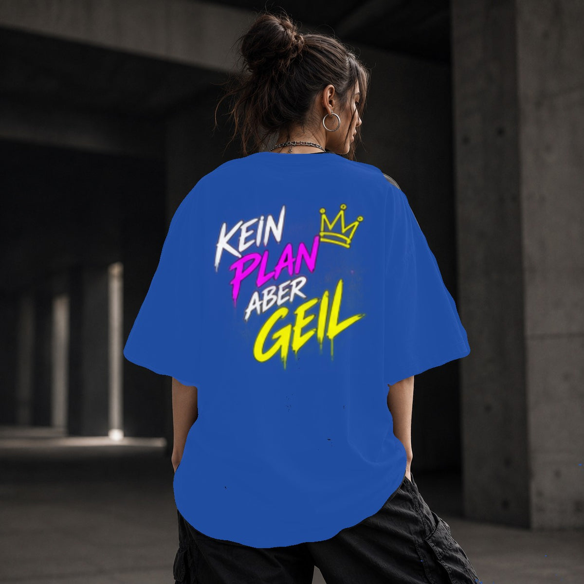 Neon Vibe Damen Oversized T-Shirt – Kein Plan aber geil – DTF Backprint in Blau, Größe 5XL