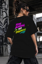 Neon Vibe Damen Oversized T-Shirt – Keine Ausreden nur Ergebnisse – DTF Backprint in Schwarz, Größe 5XL