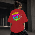 Neon Vibe Damen Oversized T-Shirt – Andere Planeten gleiche Vibes – DTF Backprint in Rot, Größe 5XL